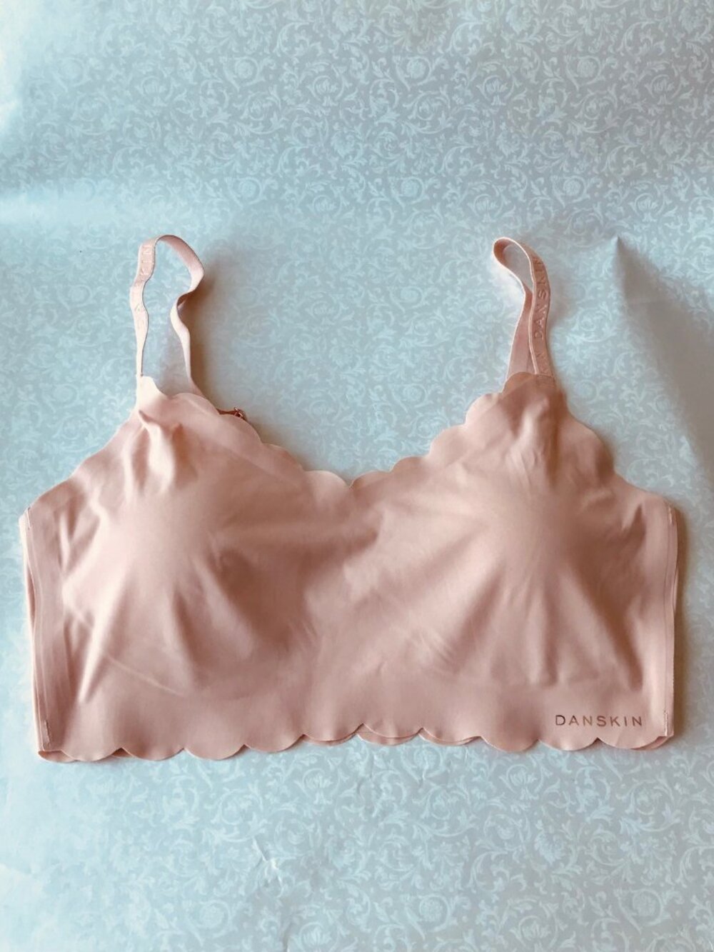 Danskin  Invisible Support  BRA Removable Cup   Size : L New without Tags